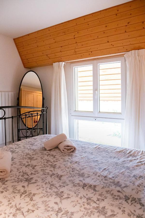 Вилла La Belle Ferme Cottens  Экстерьер фото